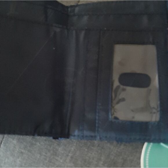 Initials Inc Tri Fold Wallet. NWT - Picture 5 of 9